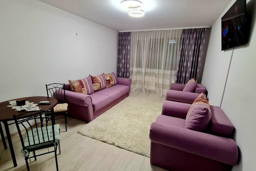 Apartament Violeta Гура Хуморулуй Екстериор снимка